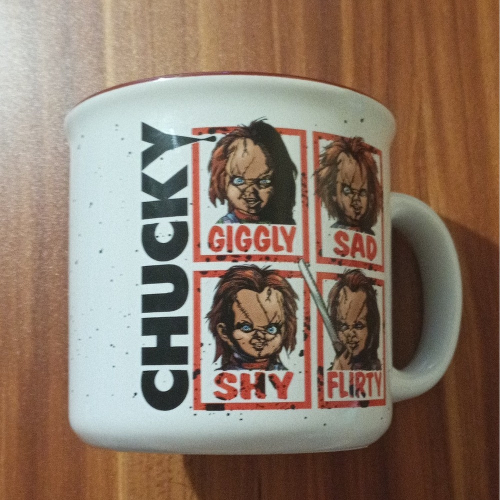Chucky Child’s Play/Bride of Chucky 20 oz Ceramic Mug Silver Buffalo (2004)